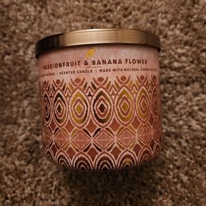 BBW Passionfruit and Banana Flowers 3-Wick Candle